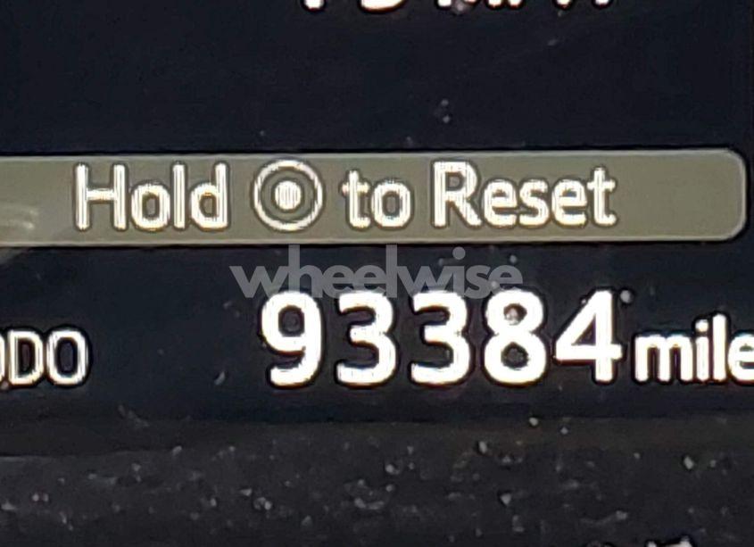 Photo 15 of 2018 Toyota Corolla XSE (VIN 2T1BURHE2JC006231)