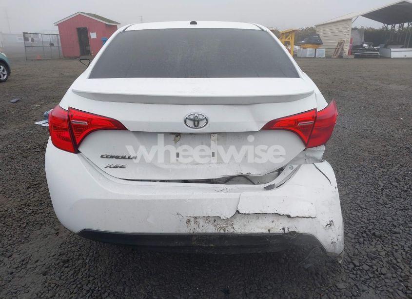 Photo 16 of 2018 Toyota Corolla XSE (VIN 2T1BURHE2JC006231)