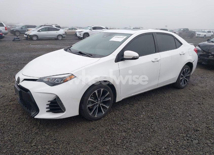 Photo 2 of 2018 Toyota Corolla XSE (VIN 2T1BURHE2JC006231)