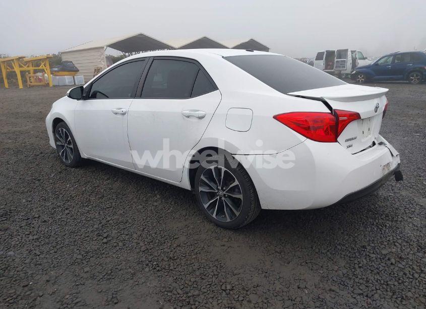 Photo 3 of 2018 Toyota Corolla XSE (VIN 2T1BURHE2JC006231)
