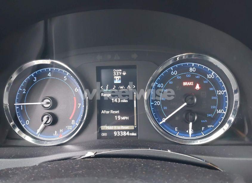 Photo 7 of 2018 Toyota Corolla XSE (VIN 2T1BURHE2JC006231)