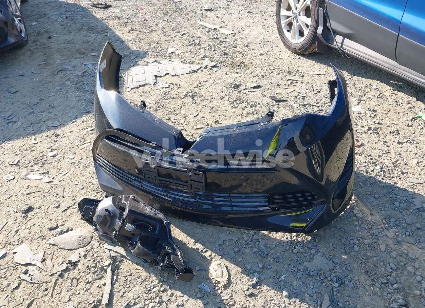 Photo 12 of 2018 Toyota Corolla LE (VIN 2T1BURHE2JC018752)