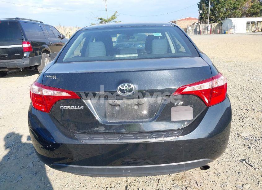 Photo 17 of 2018 Toyota Corolla LE (VIN 2T1BURHE2JC018752)