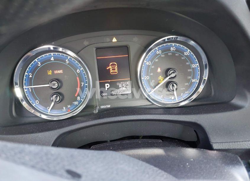 Photo 7 of 2018 Toyota Corolla LE (VIN 2T1BURHE2JC018752)