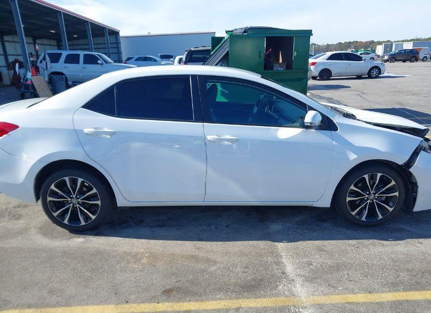 Photo 13 of 2018 Toyota Corolla SE (VIN 2T1BURHE2JC026575)