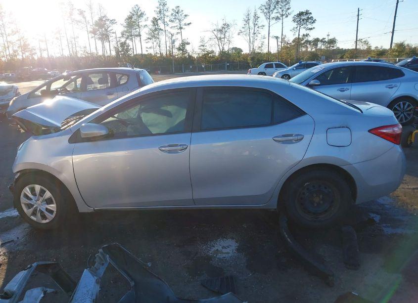 Photo 14 of 2018 Toyota Corolla L (VIN 2T1BURHE2JC043540)