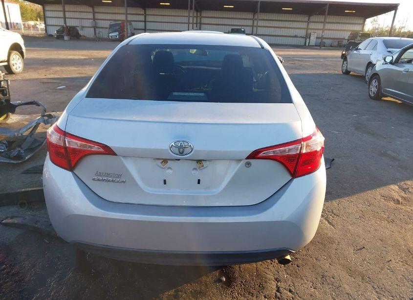 Photo 16 of 2018 Toyota Corolla L (VIN 2T1BURHE2JC043540)
