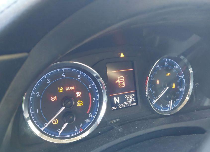 Photo 7 of 2018 Toyota Corolla L (VIN 2T1BURHE2JC043540)