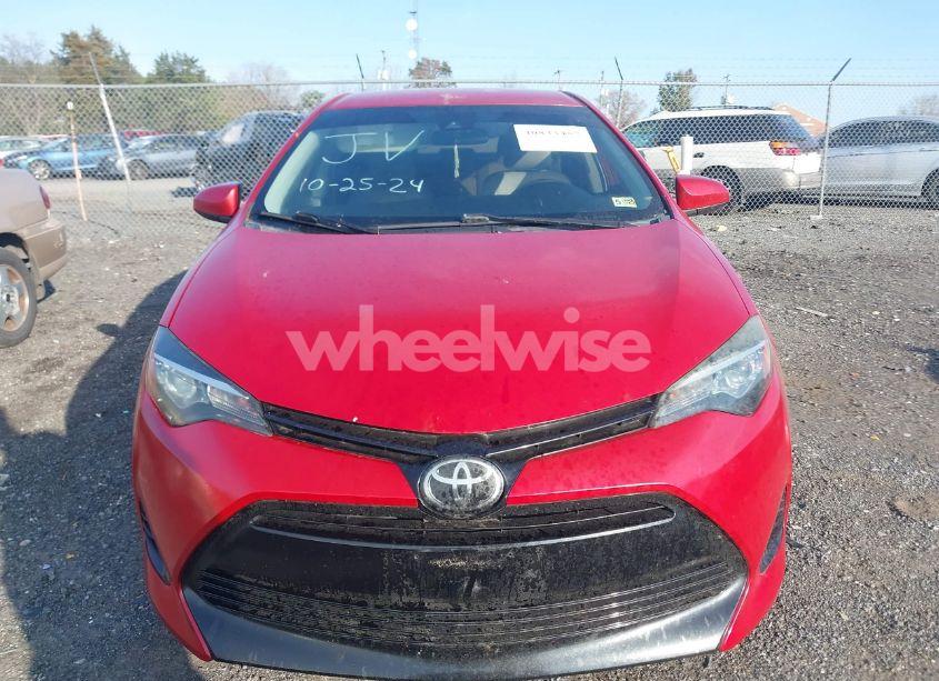 Photo 12 of 2018 Toyota Corolla LE (VIN 2T1BURHE2JC043831)
