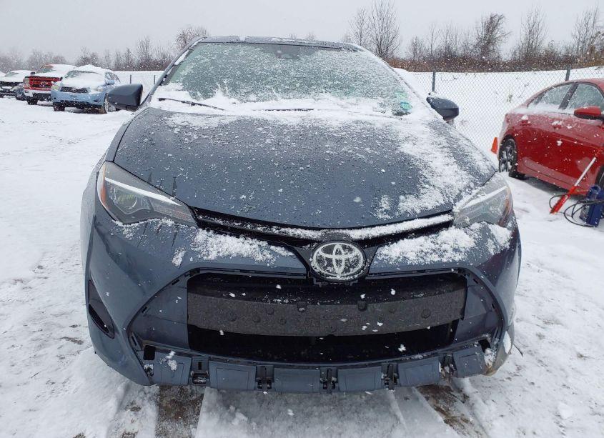 Photo 12 of 2018 Toyota Corolla L/LE/XLE/SE/XSE (VIN 2T1BURHE2JC049046)