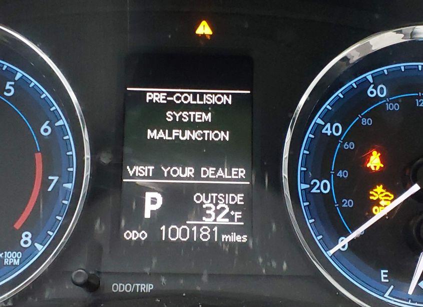 Photo 15 of 2018 Toyota Corolla L/LE/XLE/SE/XSE (VIN 2T1BURHE2JC049046)