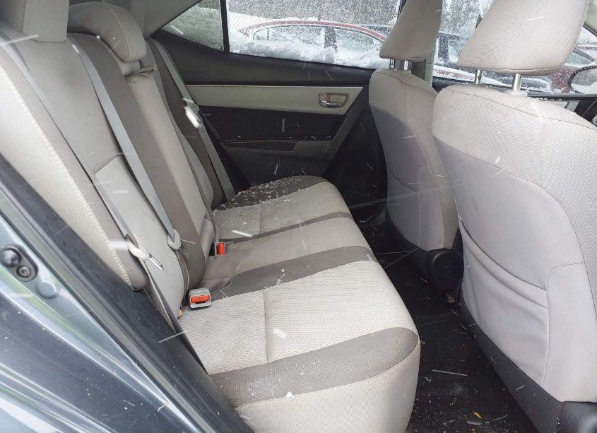 Photo 8 of 2018 Toyota Corolla L/LE/XLE/SE/XSE (VIN 2T1BURHE2JC049046)