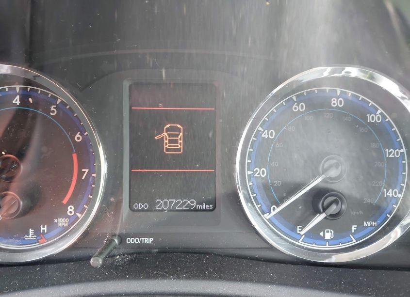 Photo 7 of 2018 Toyota Corolla LE (VIN 2T1BURHE2JC068342)