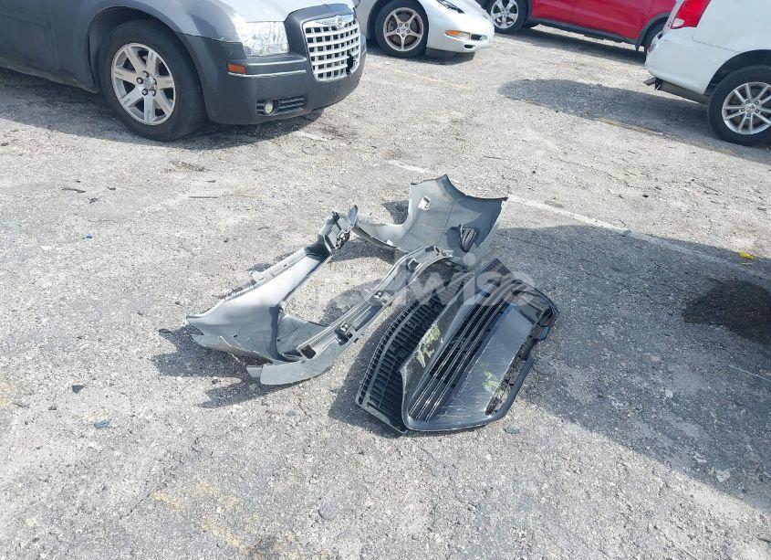 Photo 12 of 2018 Toyota Corolla LE (VIN 2T1BURHE2JC070723)