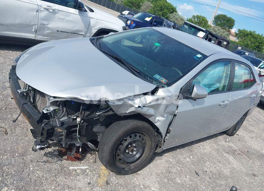 Photo 18 of 2018 Toyota Corolla LE (VIN 2T1BURHE2JC070723)