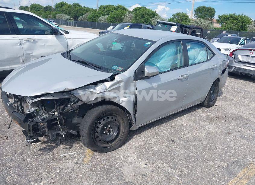 Photo 2 of 2018 Toyota Corolla LE (VIN 2T1BURHE2JC070723)