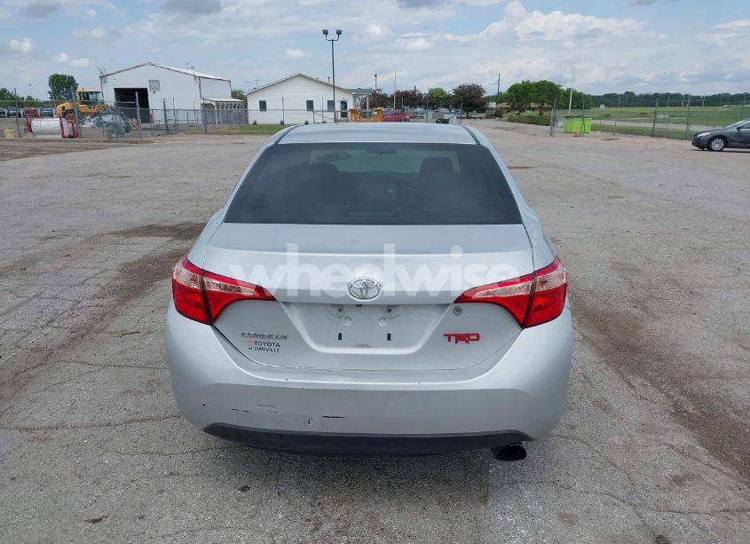 Photo 16 of 2018 Toyota Corolla L (VIN 2T1BURHE2JC074819)