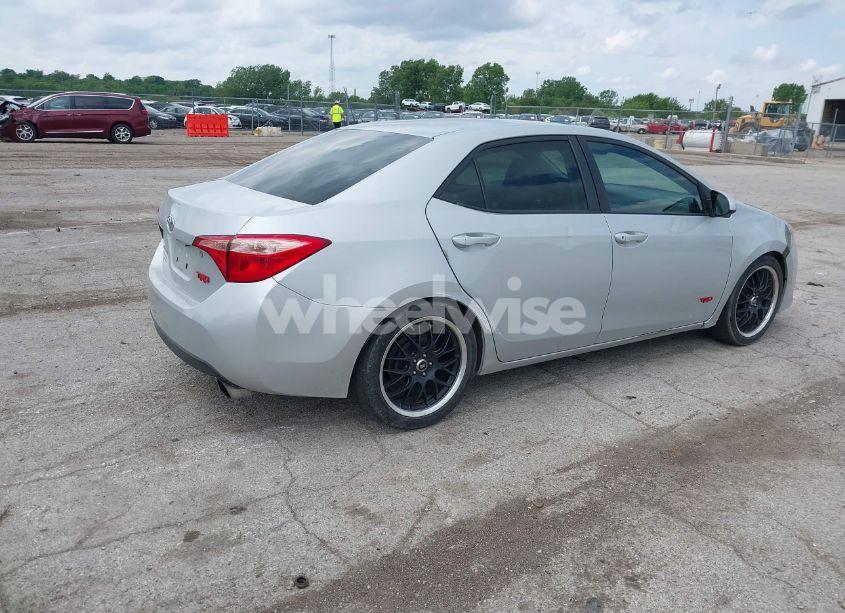 Photo 4 of 2018 Toyota Corolla L (VIN 2T1BURHE2JC074819)