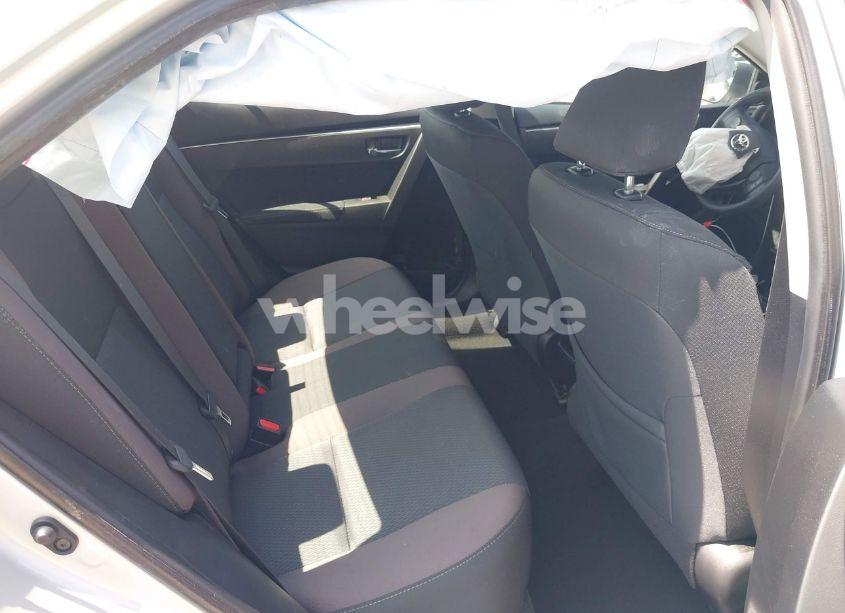 Photo 8 of 2018 Toyota Corolla LE (VIN 2T1BURHE2JC085254)