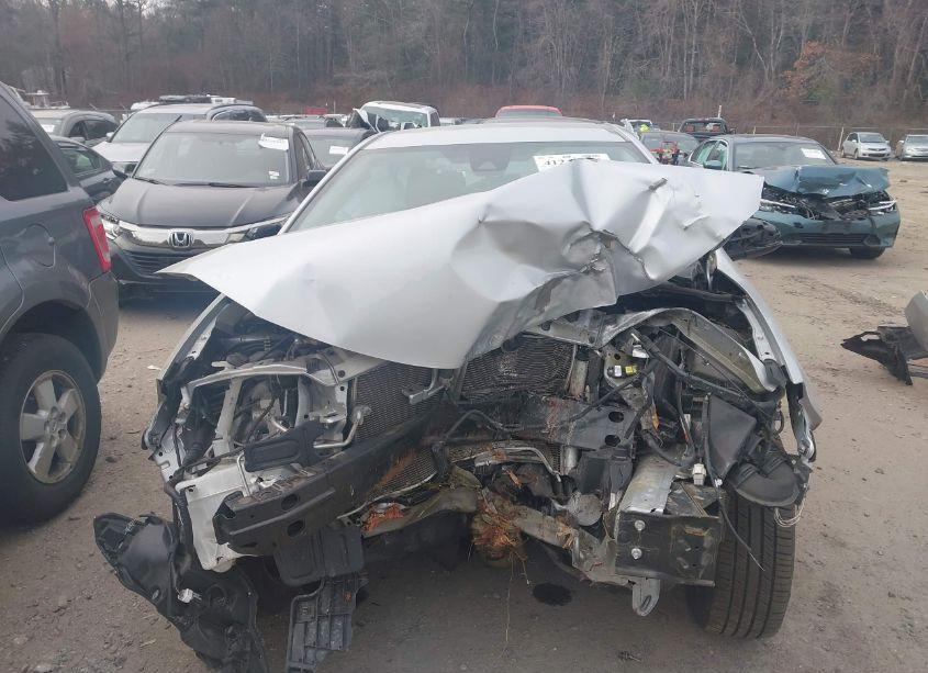 Photo 12 of 2018 Toyota Corolla LE (VIN 2T1BURHE2JC086663)