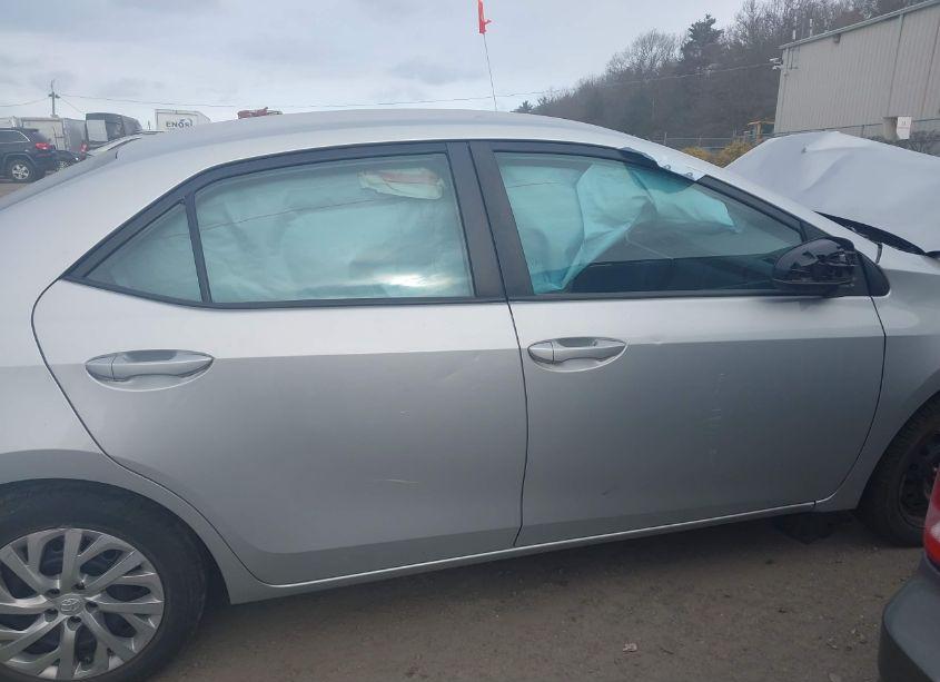 Photo 13 of 2018 Toyota Corolla LE (VIN 2T1BURHE2JC086663)