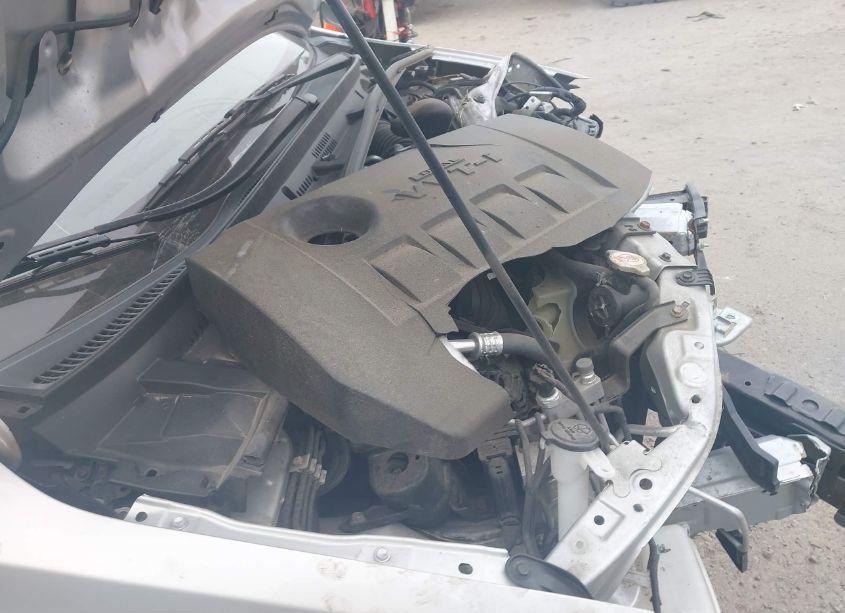 Photo 18 of 2018 Toyota Corolla LE (VIN 2T1BURHE2JC086663)