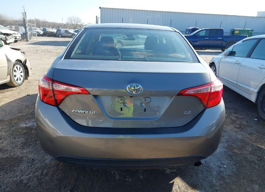 Photo 16 of 2018 Toyota Corolla LE (VIN 2T1BURHE2JC088557)