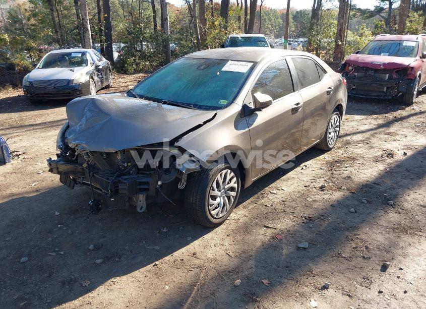 Photo 2 of 2018 Toyota Corolla LE (VIN 2T1BURHE2JC090132)
