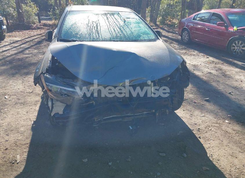 Photo 6 of 2018 Toyota Corolla LE (VIN 2T1BURHE2JC090132)