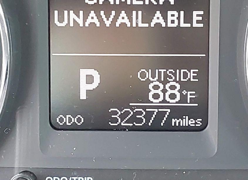 Photo 16 of 2018 Toyota Corolla LE (VIN 2T1BURHE2JC098814)