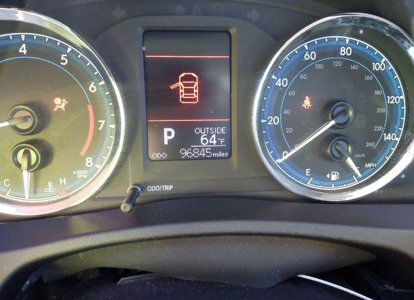 Photo 15 of 2018 Toyota Corolla LE (VIN 2T1BURHE2JC103851)