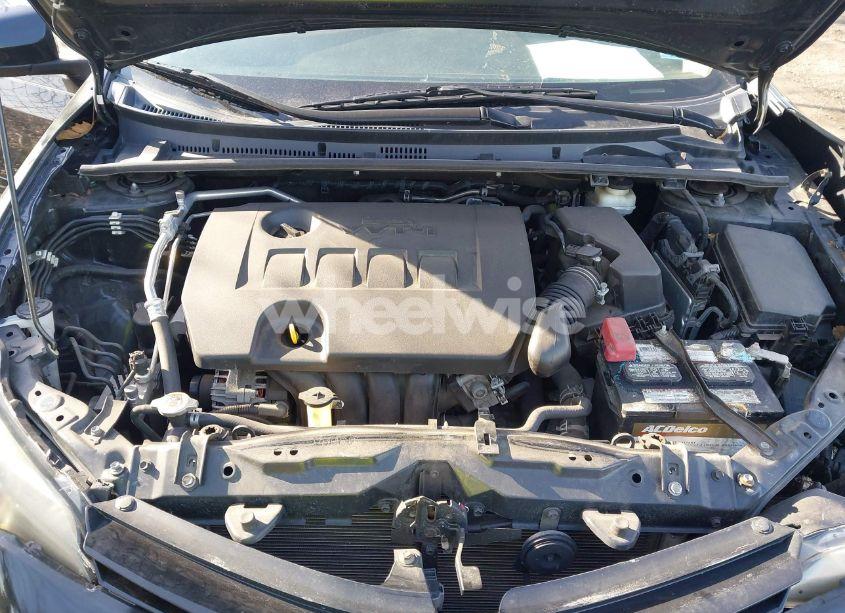 Photo 10 of 2018 Toyota Corolla LE (VIN 2T1BURHE2JC116826)