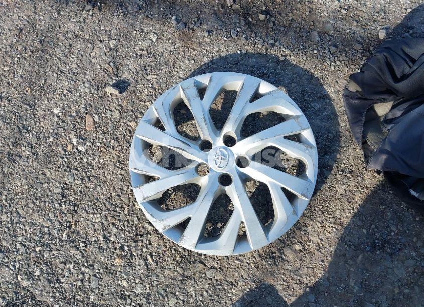 Photo 12 of 2018 Toyota Corolla LE (VIN 2T1BURHE2JC116826)