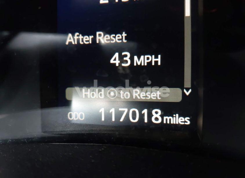 Photo 15 of 2018 Toyota Corolla SE (VIN 2T1BURHE2JC967962)