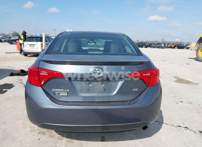 Photo 16 of 2018 Toyota Corolla SE (VIN 2T1BURHE2JC967962)