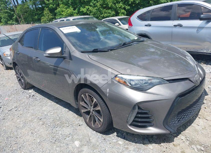 2018 Toyota Corolla SE (VIN 2T1BURHE2JC971073) main photo