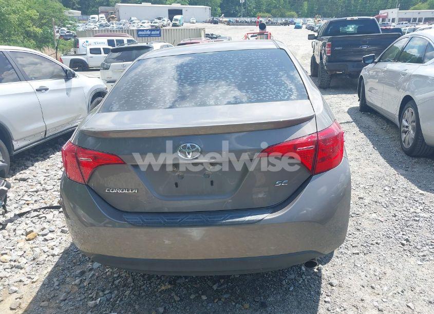 Photo 16 of 2018 Toyota Corolla SE (VIN 2T1BURHE2JC971073)
