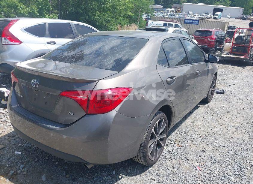 Photo 4 of 2018 Toyota Corolla SE (VIN 2T1BURHE2JC971073)