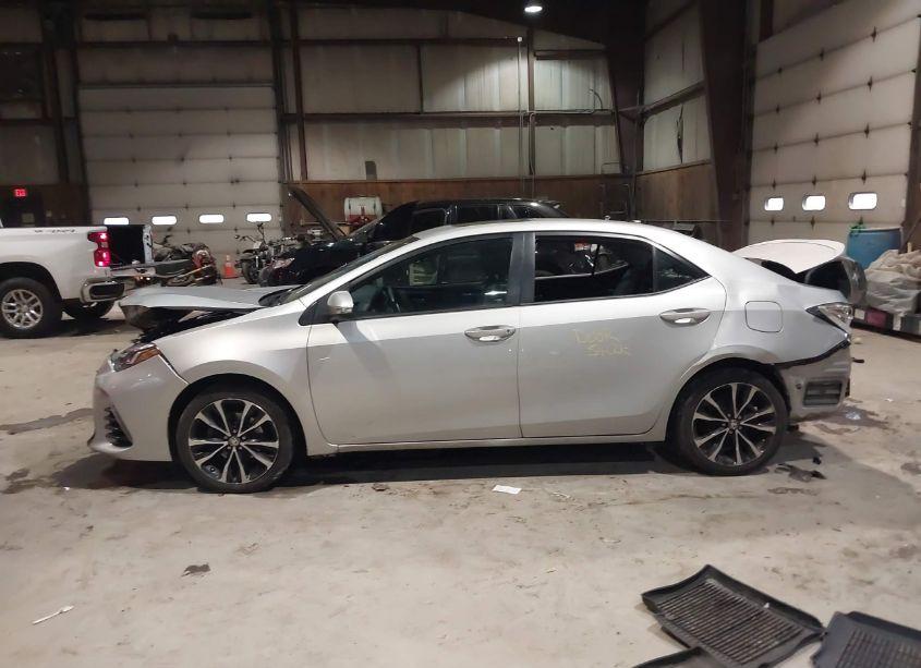 Photo 15 of 2018 Toyota Corolla XSE (VIN 2T1BURHE2JC985314)