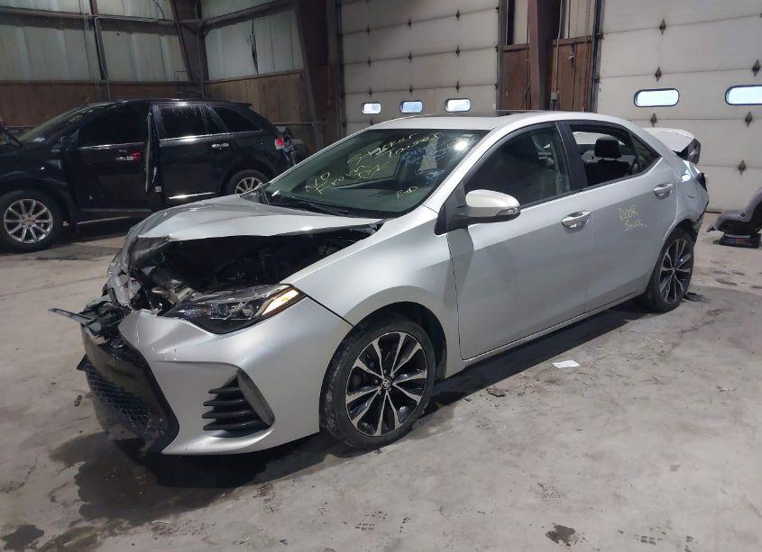 Photo 2 of 2018 Toyota Corolla XSE (VIN 2T1BURHE2JC985314)