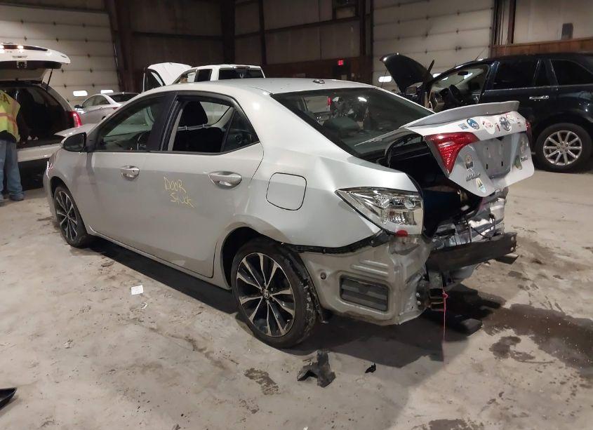 Photo 3 of 2018 Toyota Corolla XSE (VIN 2T1BURHE2JC985314)