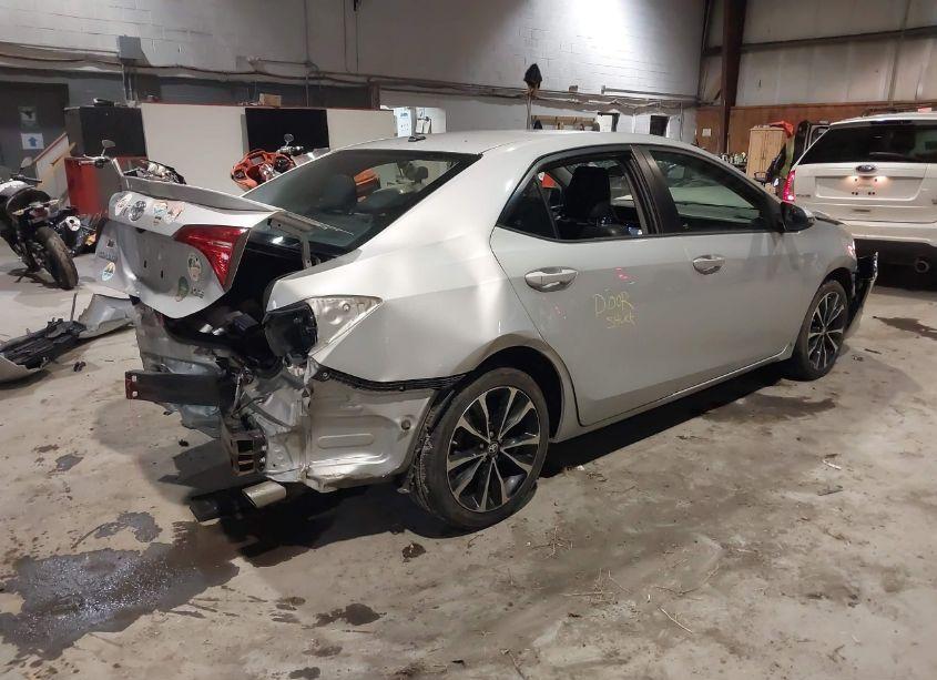 Photo 4 of 2018 Toyota Corolla XSE (VIN 2T1BURHE2JC985314)