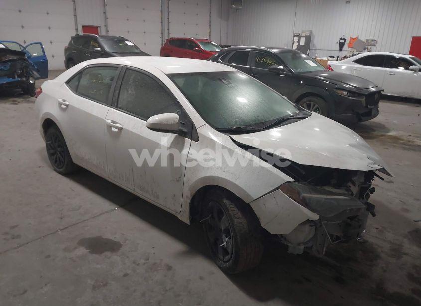 2018 Toyota Corolla LE (VIN 2T1BURHE2JC986608) main photo