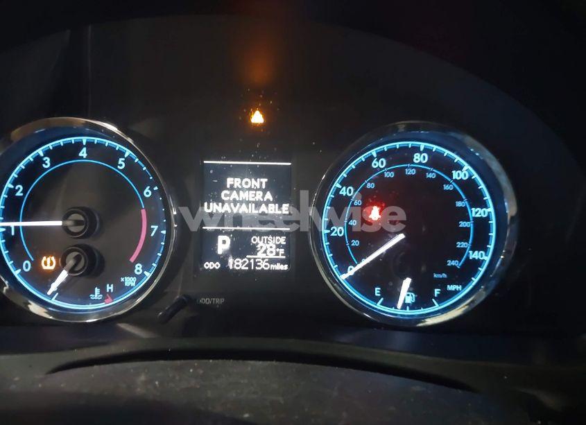 Photo 7 of 2018 Toyota Corolla LE (VIN 2T1BURHE2JC986608)