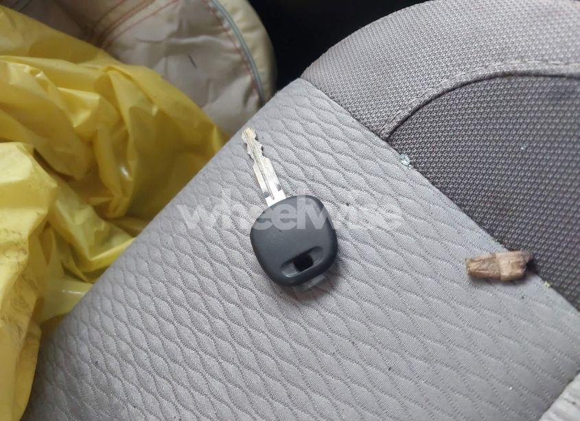 Photo 11 of 2018 Toyota Corolla LE (VIN 2T1BURHE2JC996619)