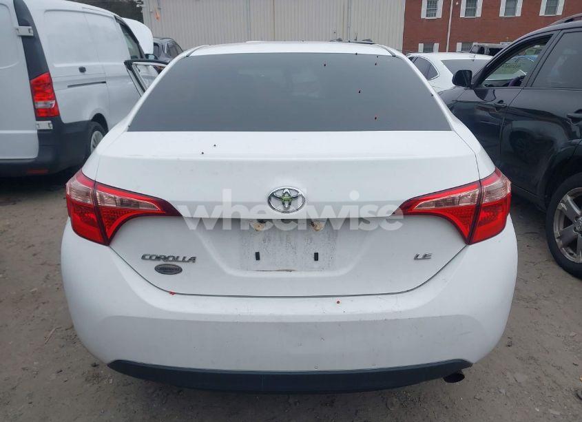 Photo 16 of 2018 Toyota Corolla LE (VIN 2T1BURHE2JC996619)
