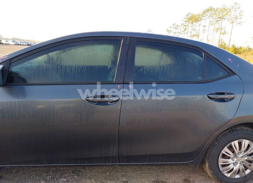 Photo 15 of 2019 Toyota Corolla L (VIN 2T1BURHE2KC125740)