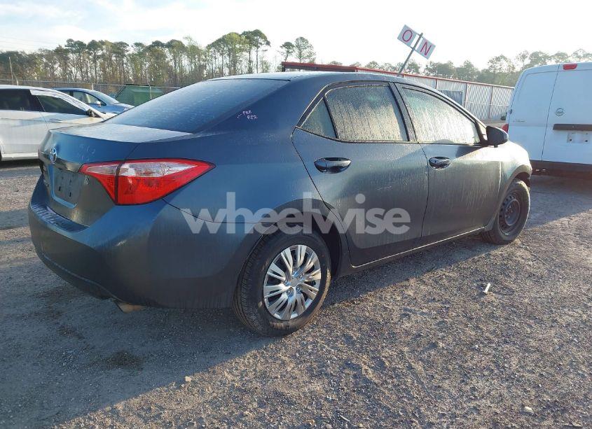 Photo 4 of 2019 Toyota Corolla L (VIN 2T1BURHE2KC125740)