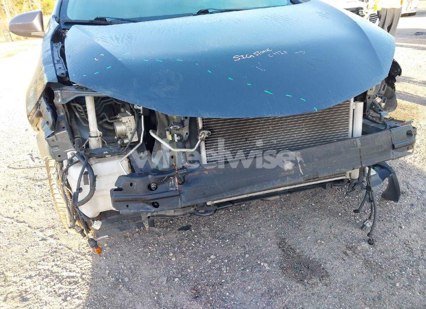 Photo 6 of 2019 Toyota Corolla L (VIN 2T1BURHE2KC125740)