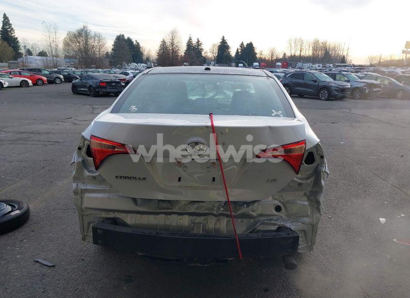 Photo 17 of 2019 Toyota Corolla L/LE/XLE/SE/XSE (VIN 2T1BURHE2KC139752)